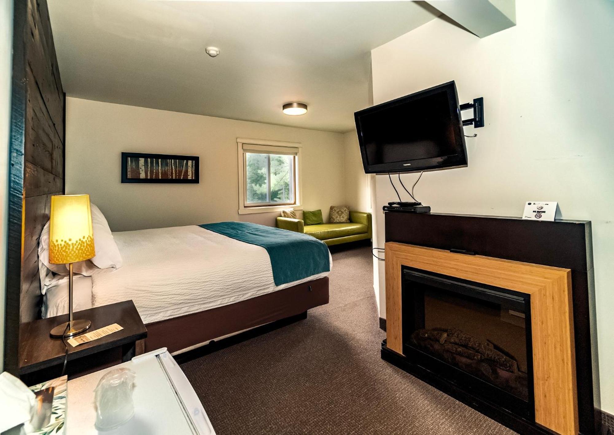 3 Pines Lodge Muskoka Huntsville Ngoại thất bức ảnh
